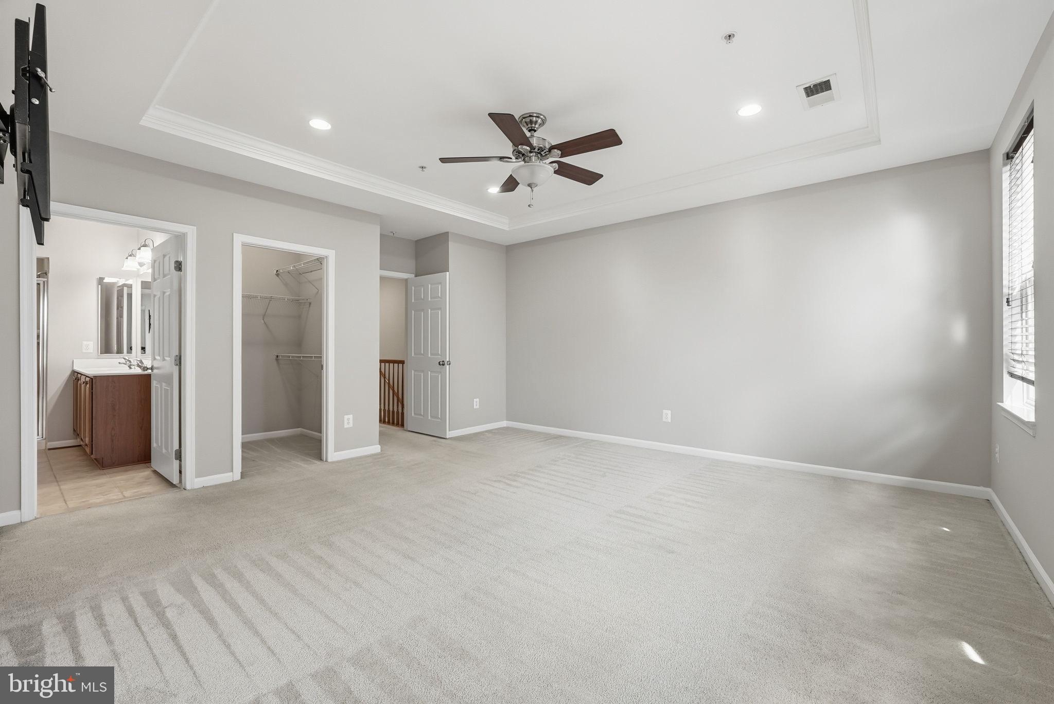 SKYVIEW PARK - Residential Lease