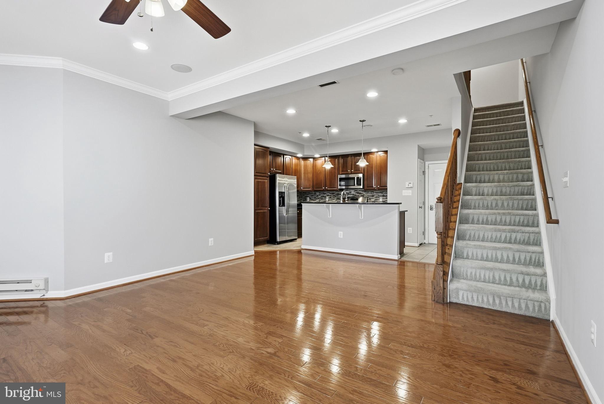 SKYVIEW PARK - Residential Lease