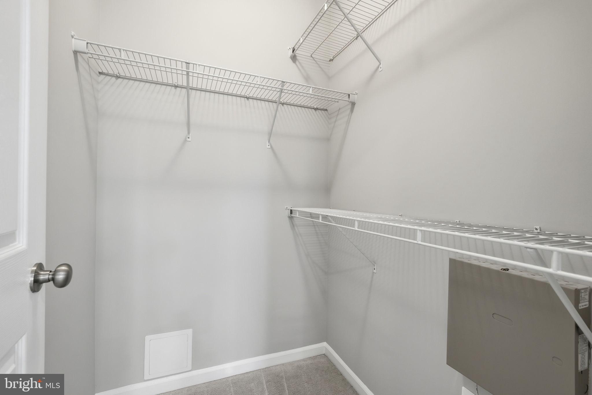 SKYVIEW PARK - Residential Lease