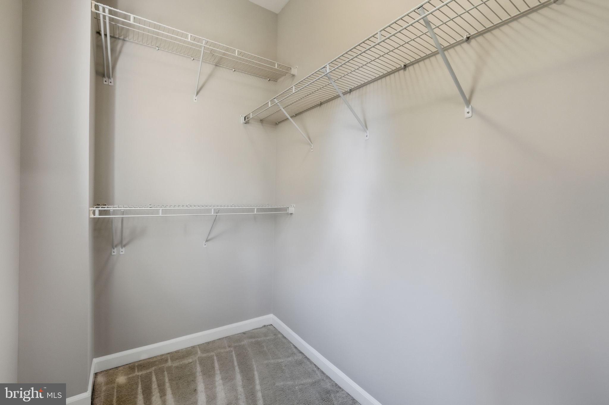 SKYVIEW PARK - Residential Lease