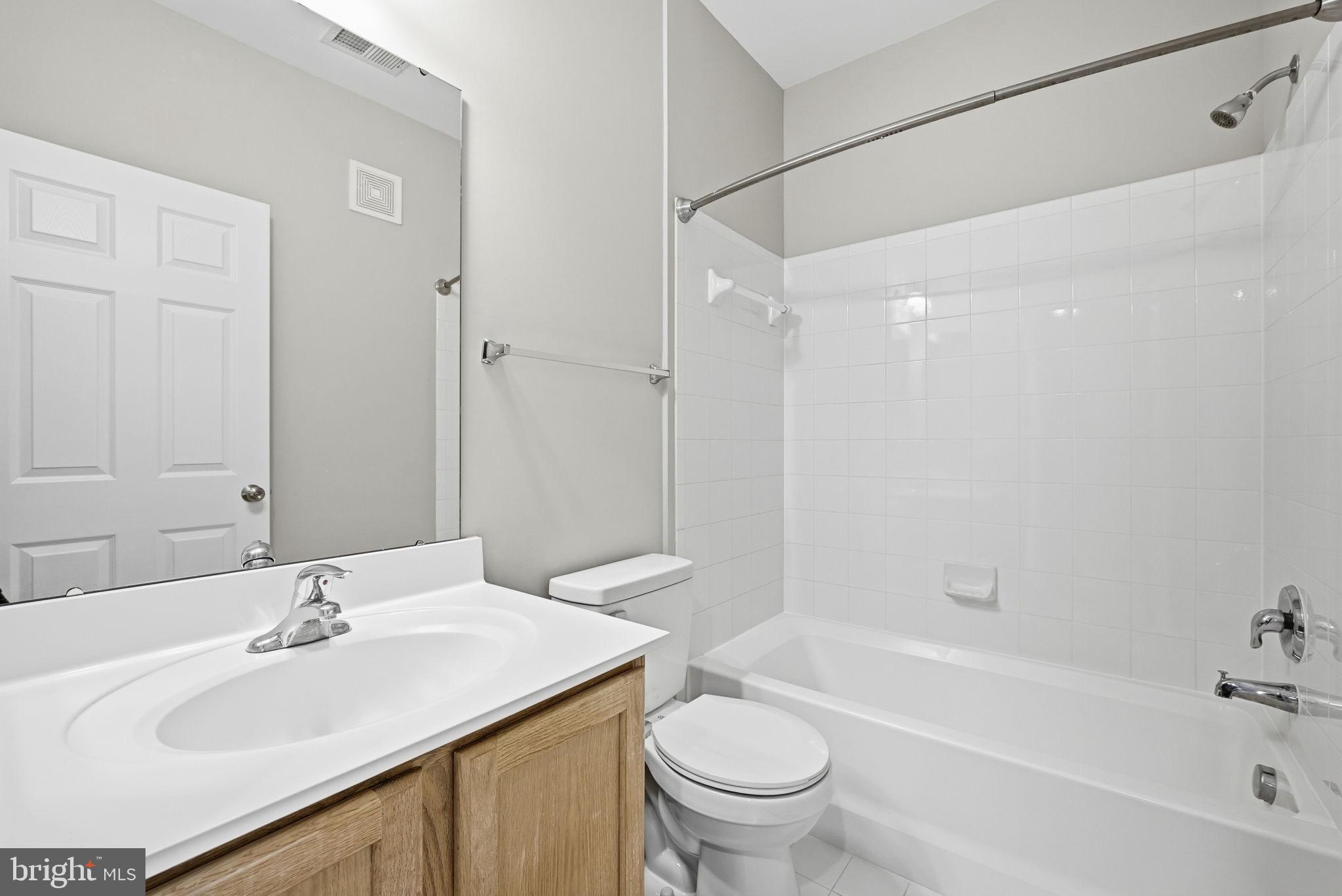 SKYVIEW PARK - Residential Lease