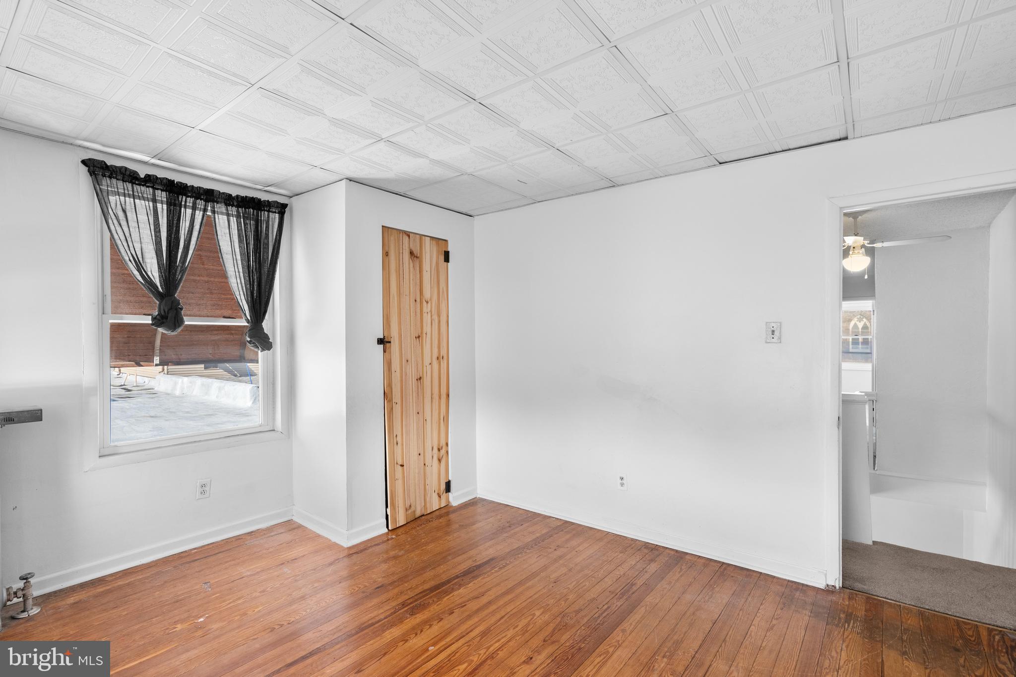 BRIDESBURG - Residential