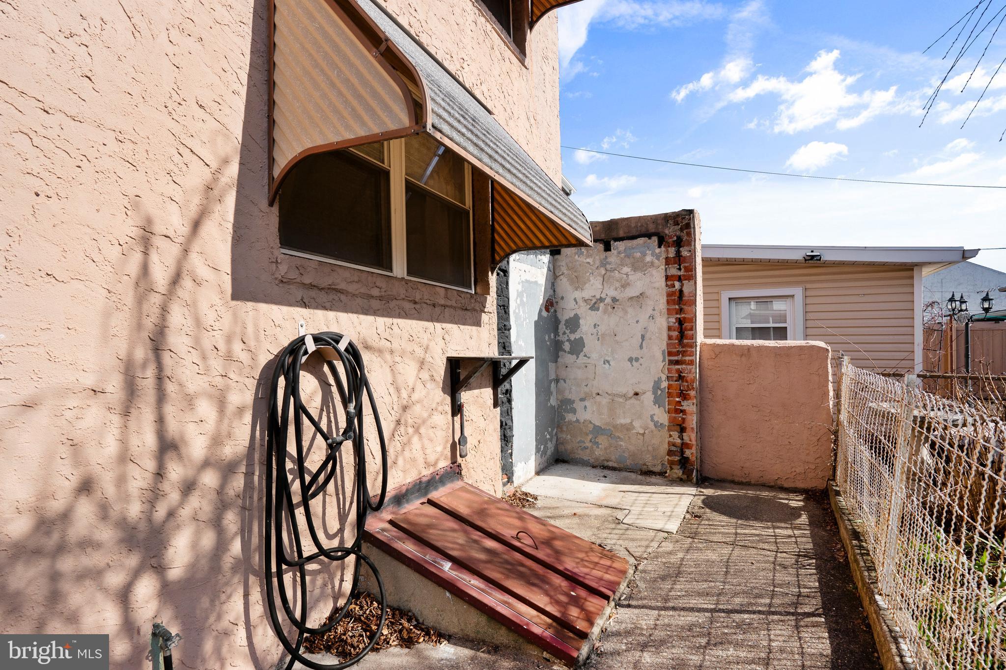 BRIDESBURG - Residential