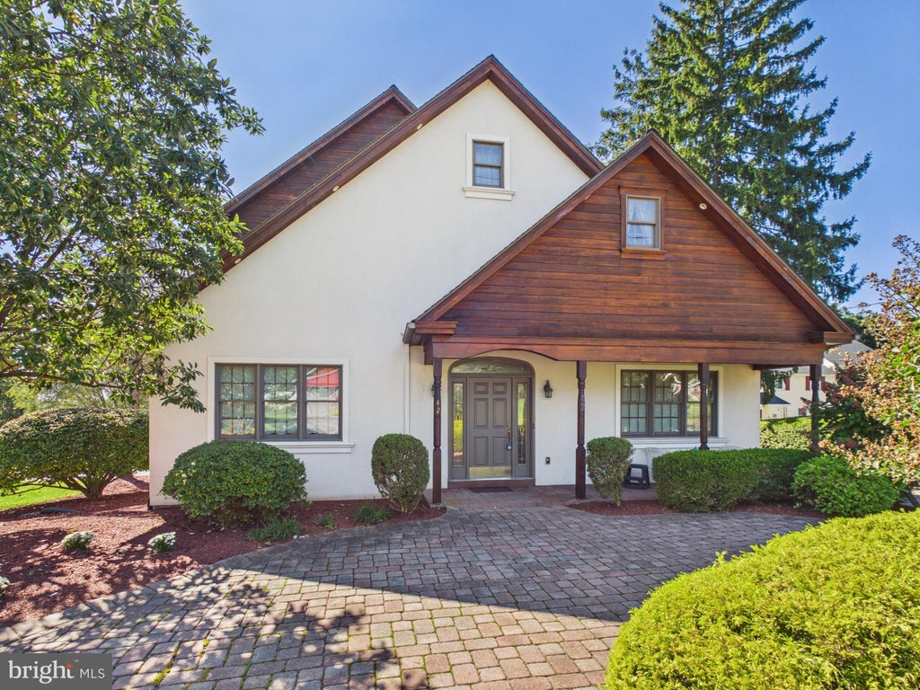 Photo of 42 Newport Road, GAP, PA 17527 (MLS # PALA2096760)