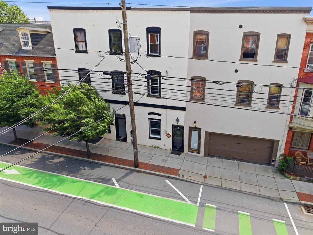 Photo of 16 E Walnut Street, LANCASTER, PA 17602 (MLS # PALA2095584)