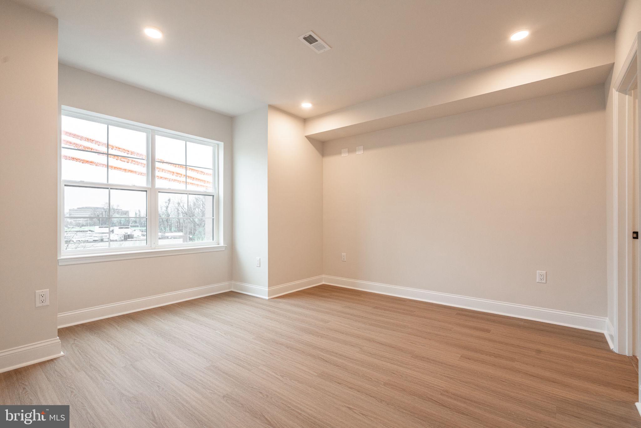 WYNNEFIELD HEIGHTS - Residential