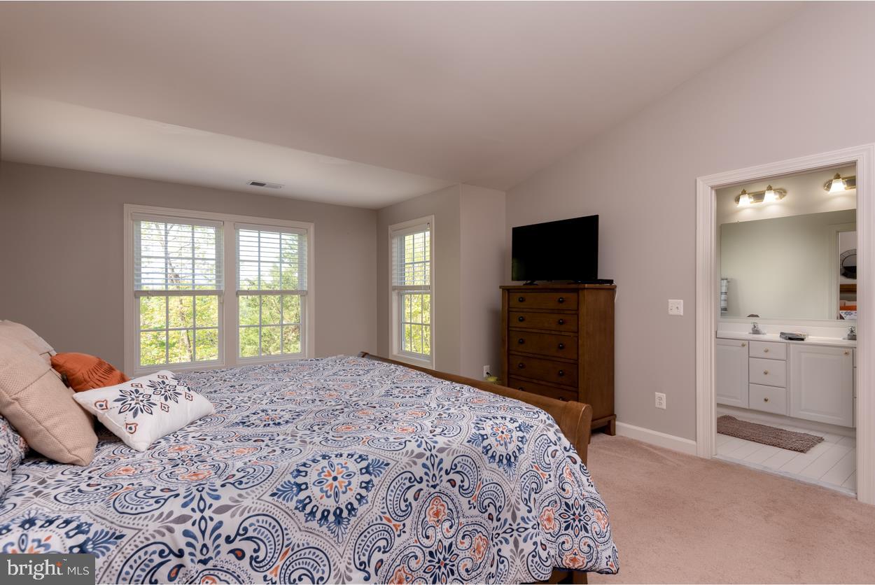 VIRGINIA OAKS - Residential