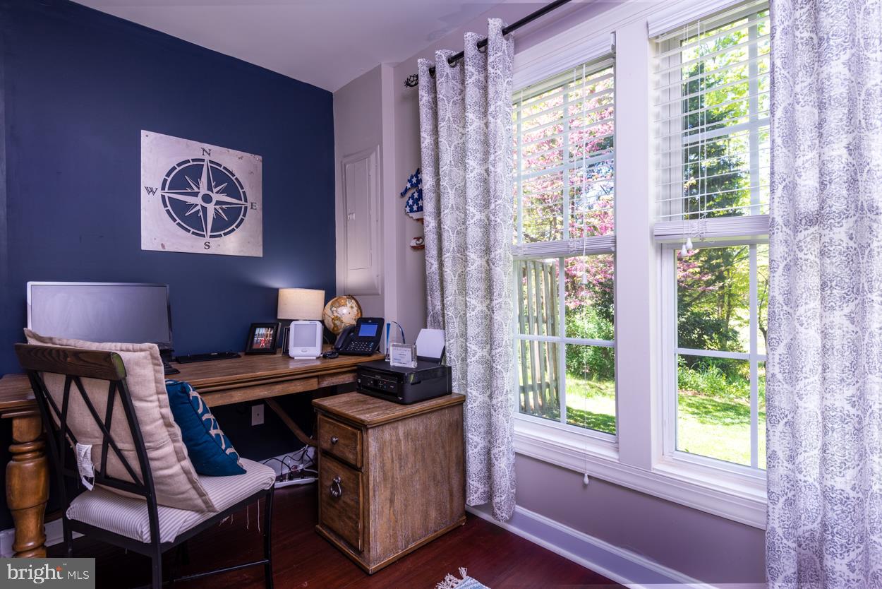 VIRGINIA OAKS - Residential