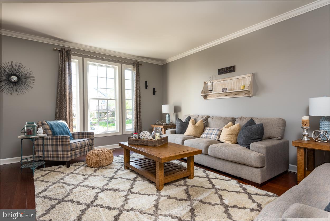 VIRGINIA OAKS - Residential