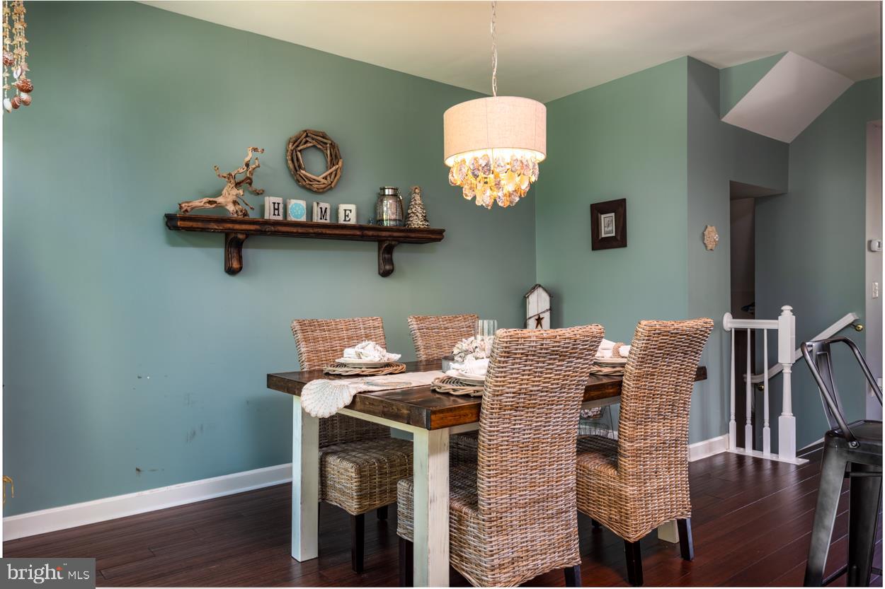 VIRGINIA OAKS - Residential