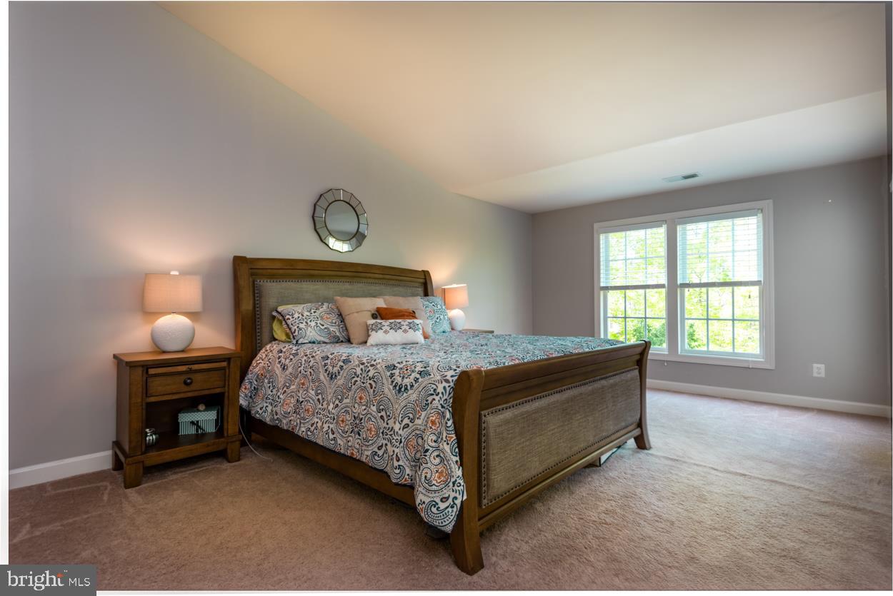 VIRGINIA OAKS - Residential