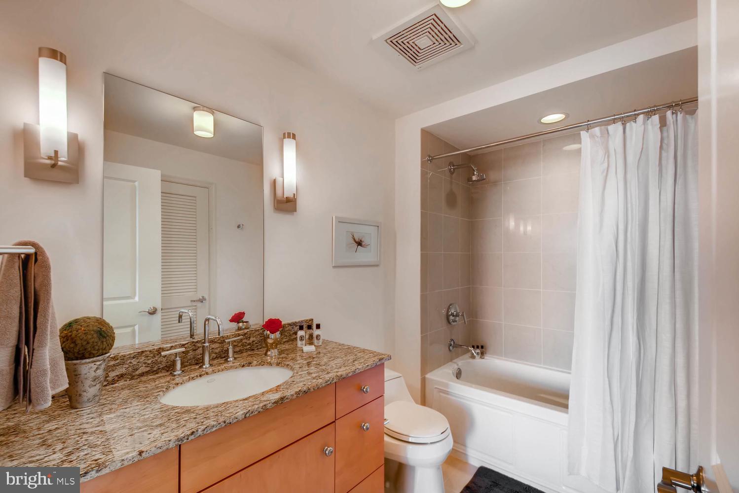 HARBOR EAST - Residential Lease