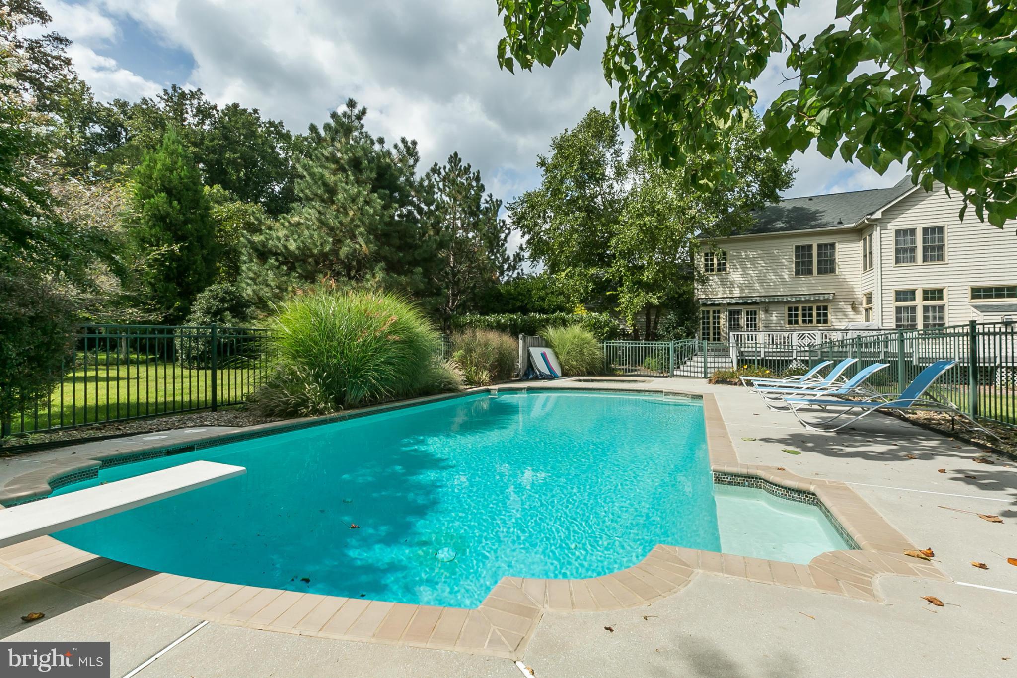 AKELEY - Residential