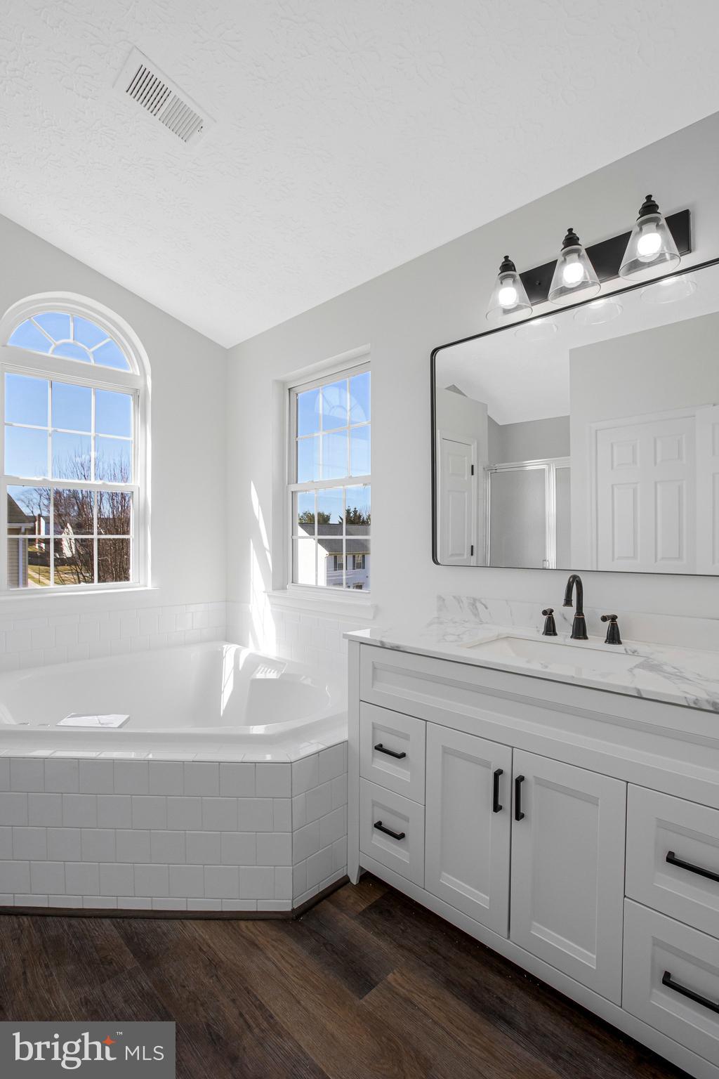 OAKHURST - Residential