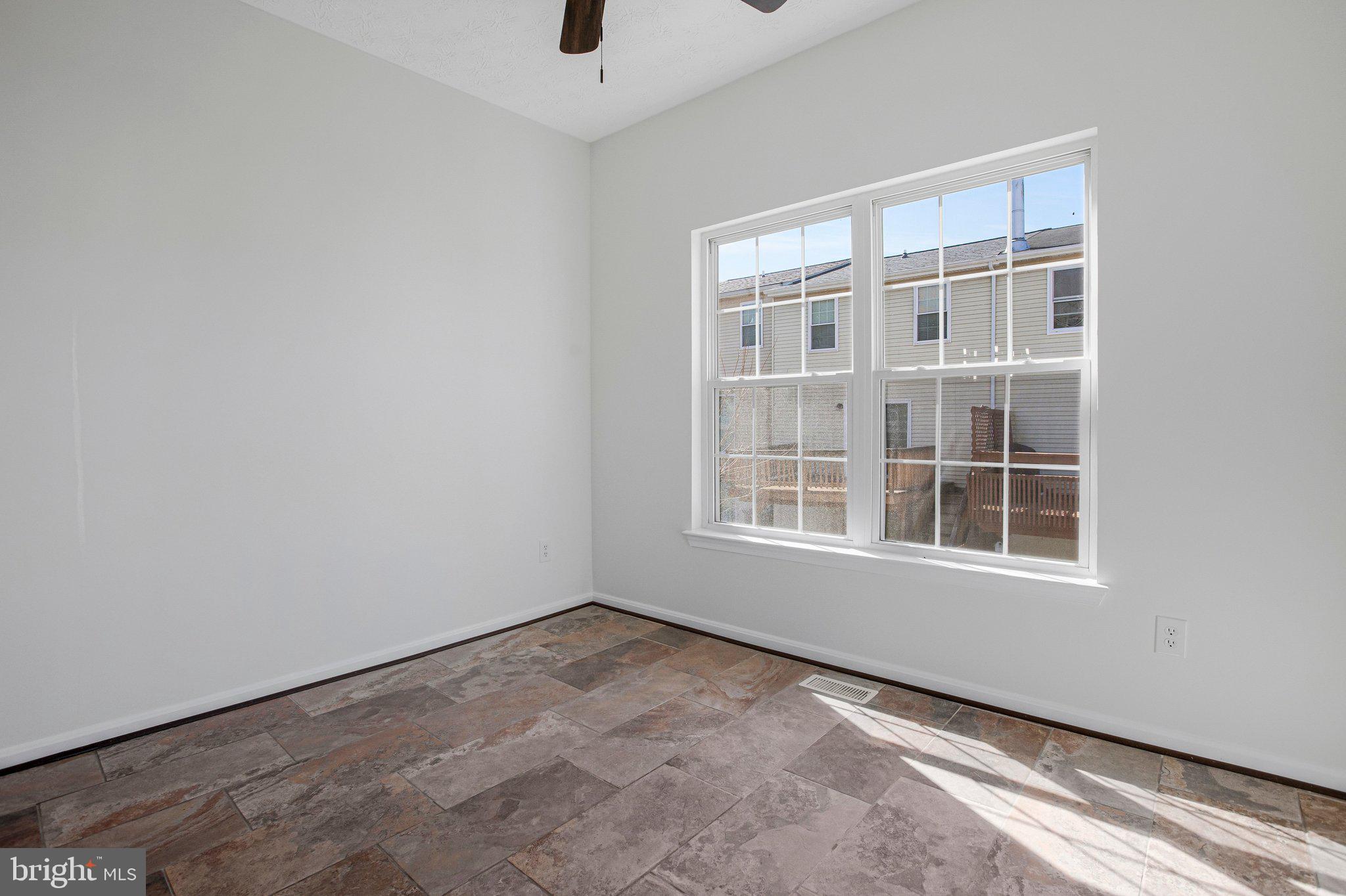 OAKHURST - Residential