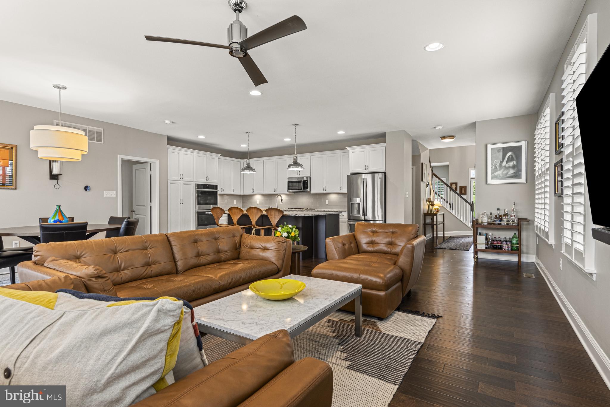 WESTHAMPTON - Residential