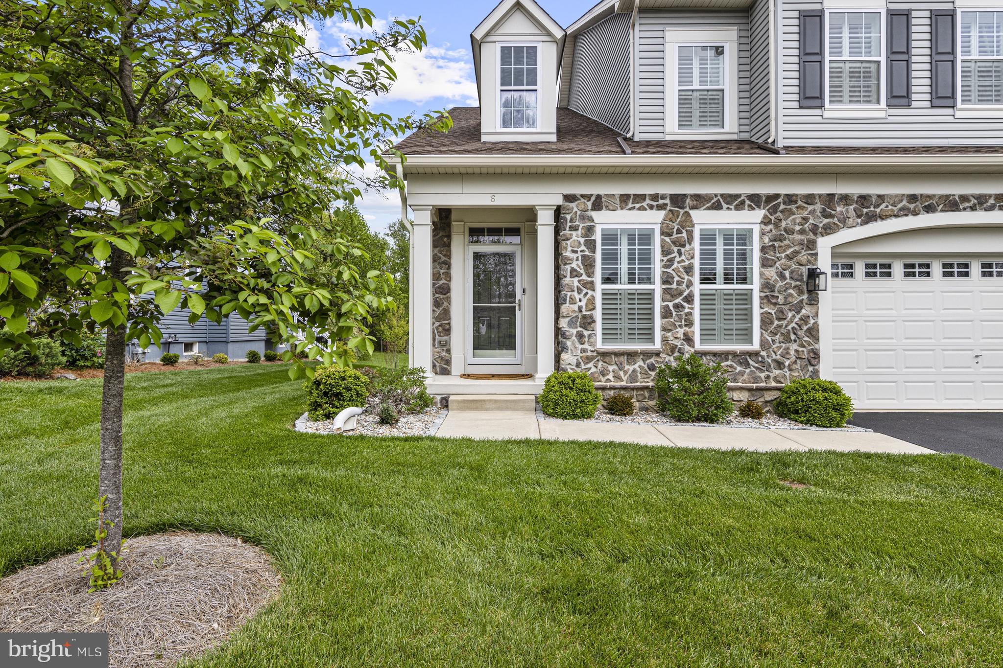 6 WESTHAMPTON DRIVE