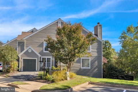 Photo of 21178 Wildflower Square, ASHBURN, VA 20147 (MLS # VALO2138088)
