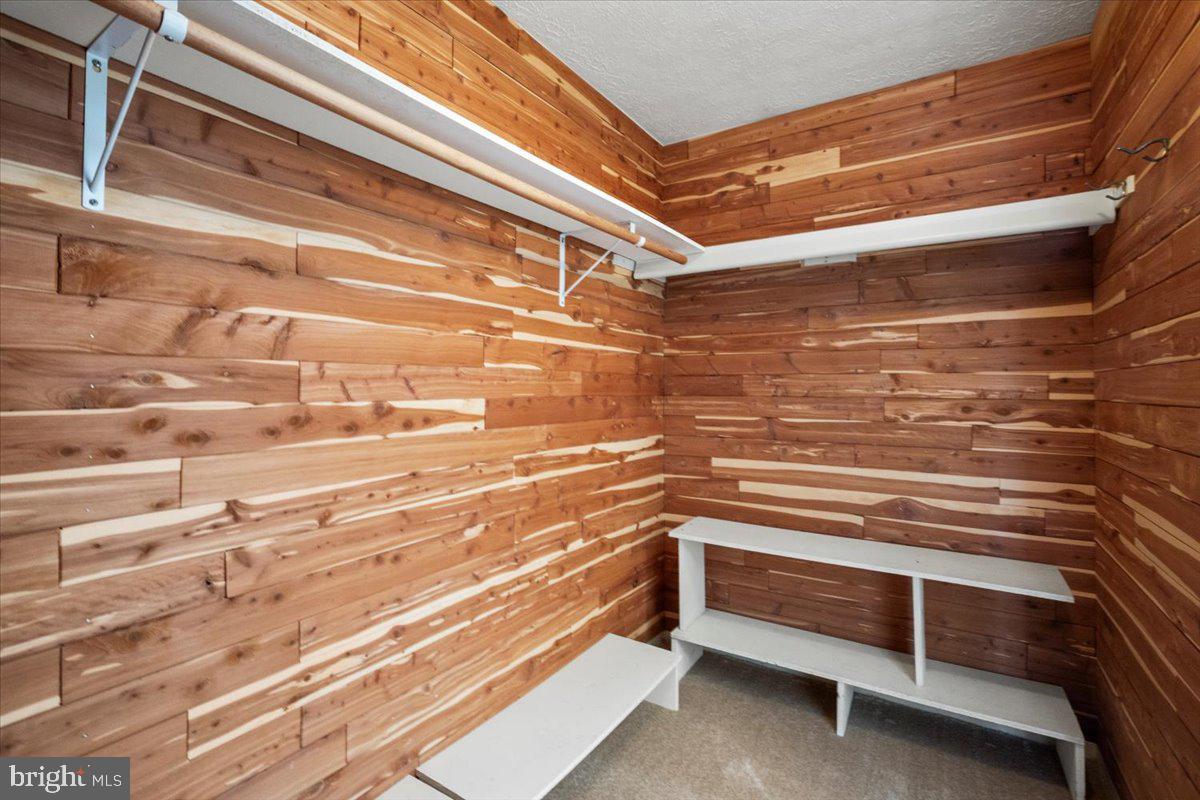 NORTH SPRINGFIELD PARK - Residential