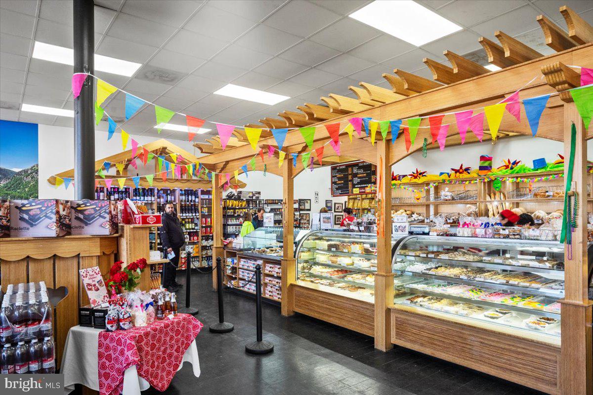 NORTH SPRINGFIELD PARK - Residential