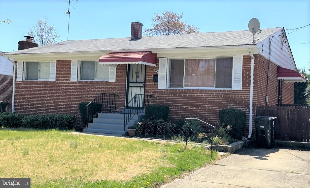 CARRINGTON - Residential Lease