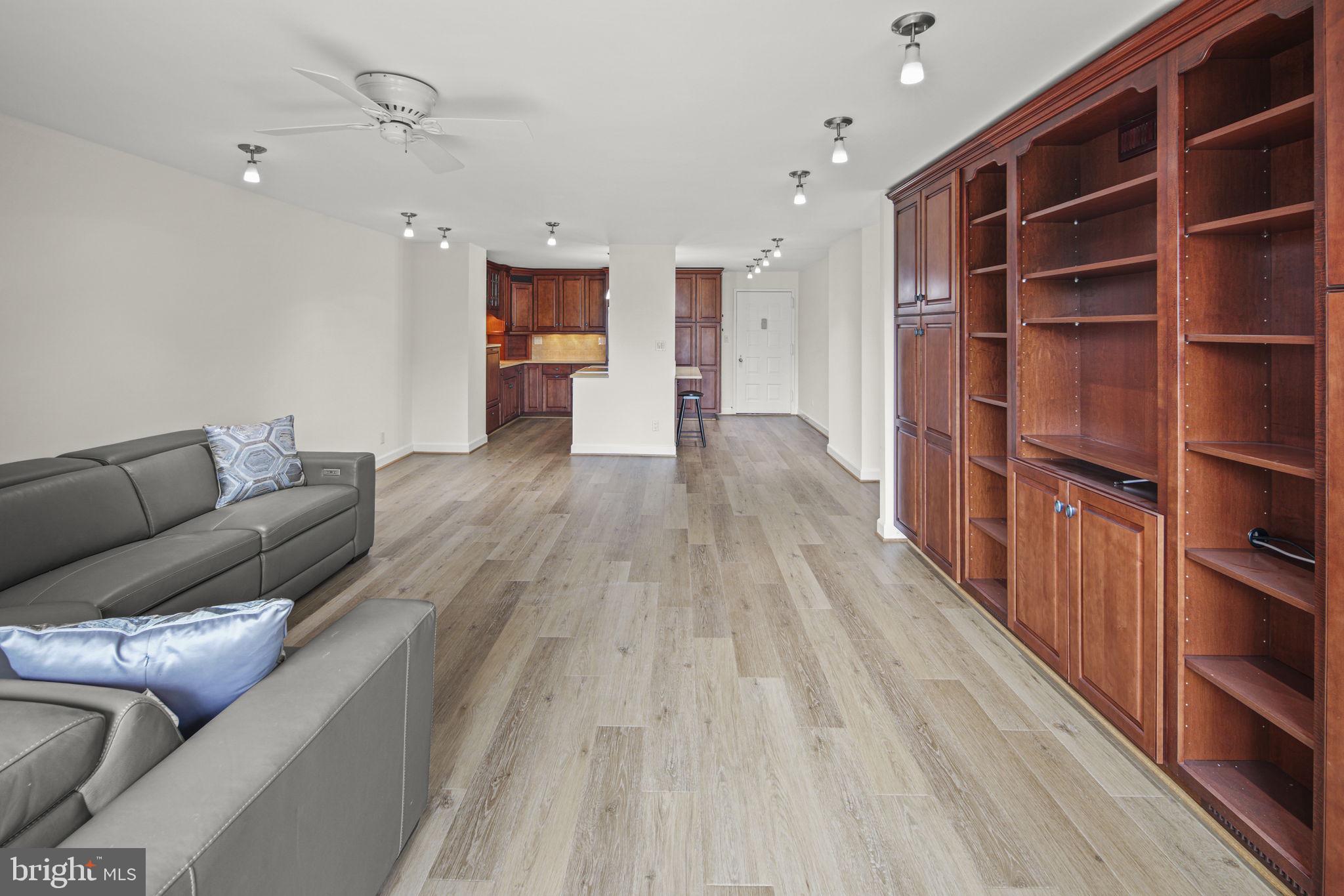 ROTONDA - Residential Lease