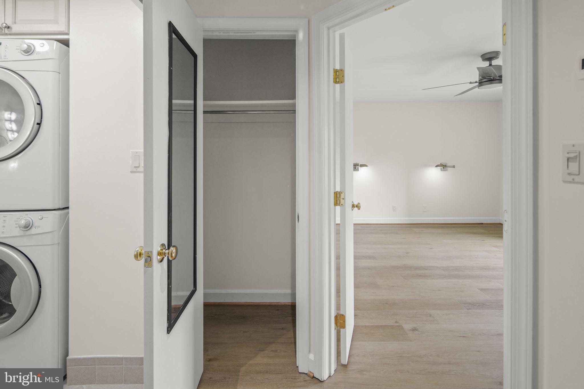 ROTONDA - Residential Lease