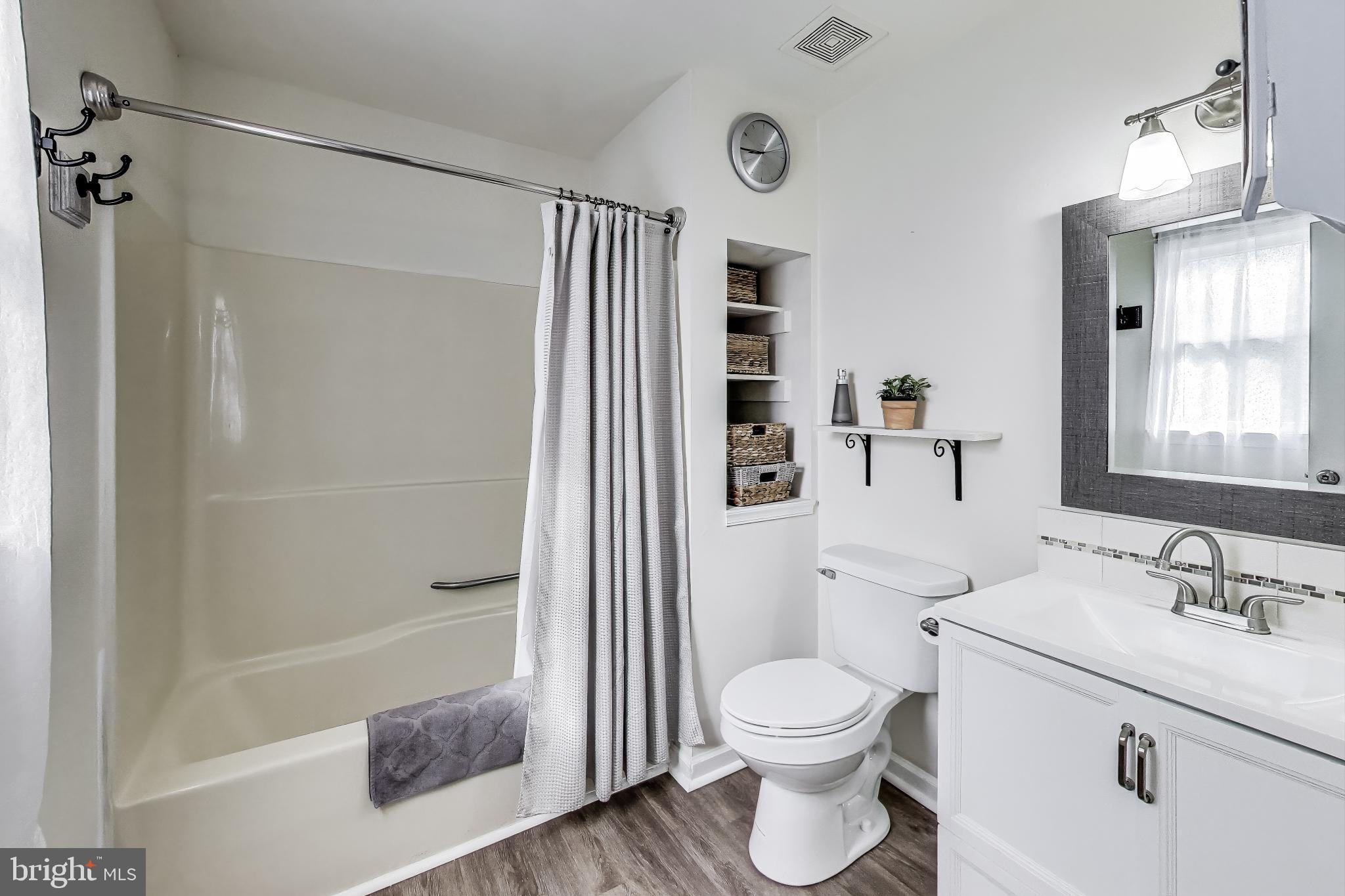 HOLLEYBROOKE - Residential