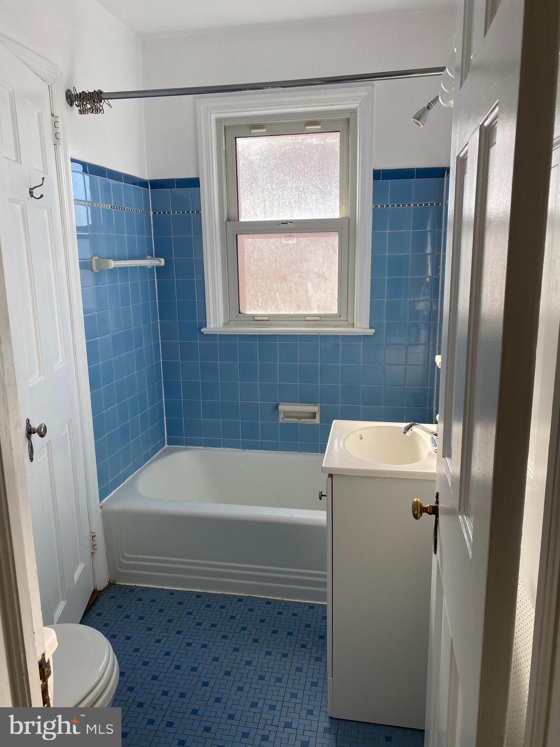 ALCOVA HEIGHTS - Residential Lease