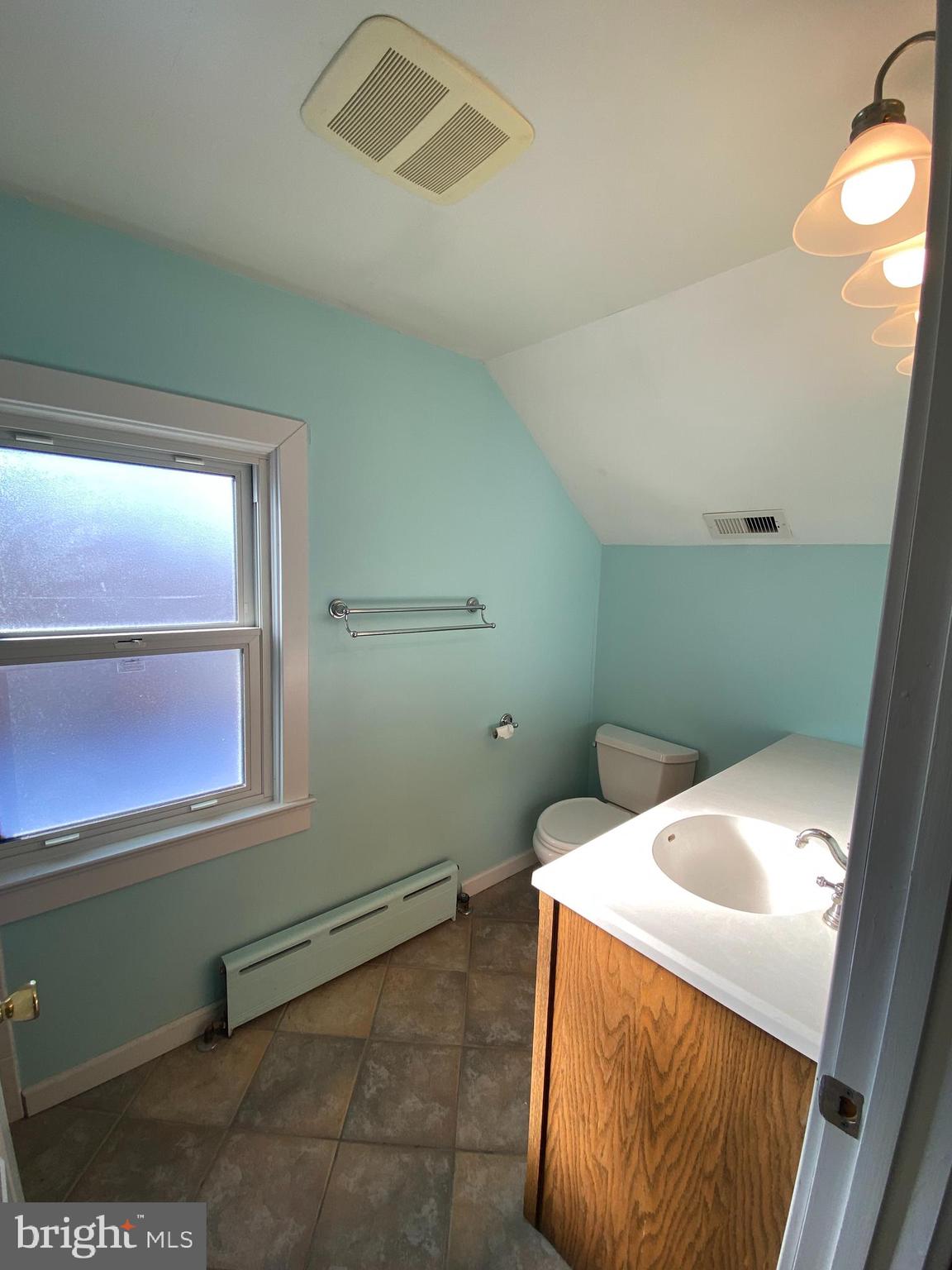 ALCOVA HEIGHTS - Residential Lease