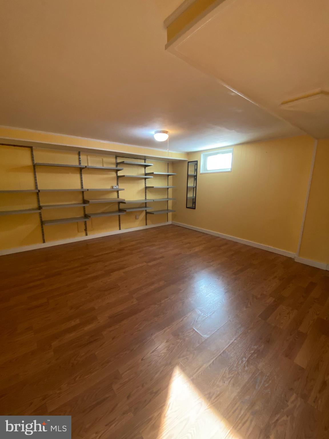 ALCOVA HEIGHTS - Residential Lease