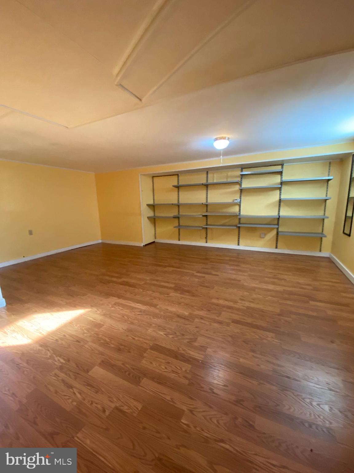 ALCOVA HEIGHTS - Residential Lease