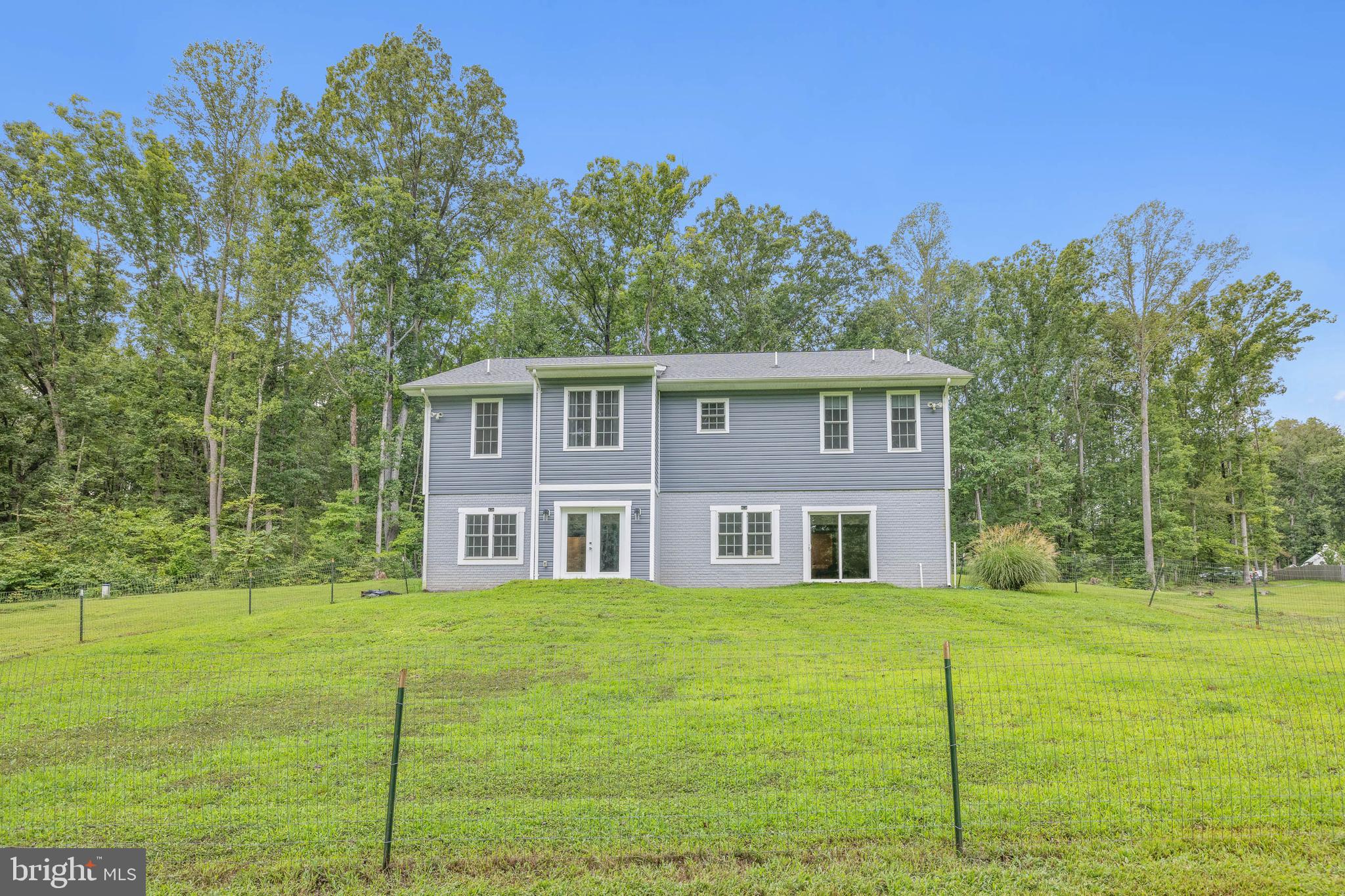3137 BLOUNT DRIVE