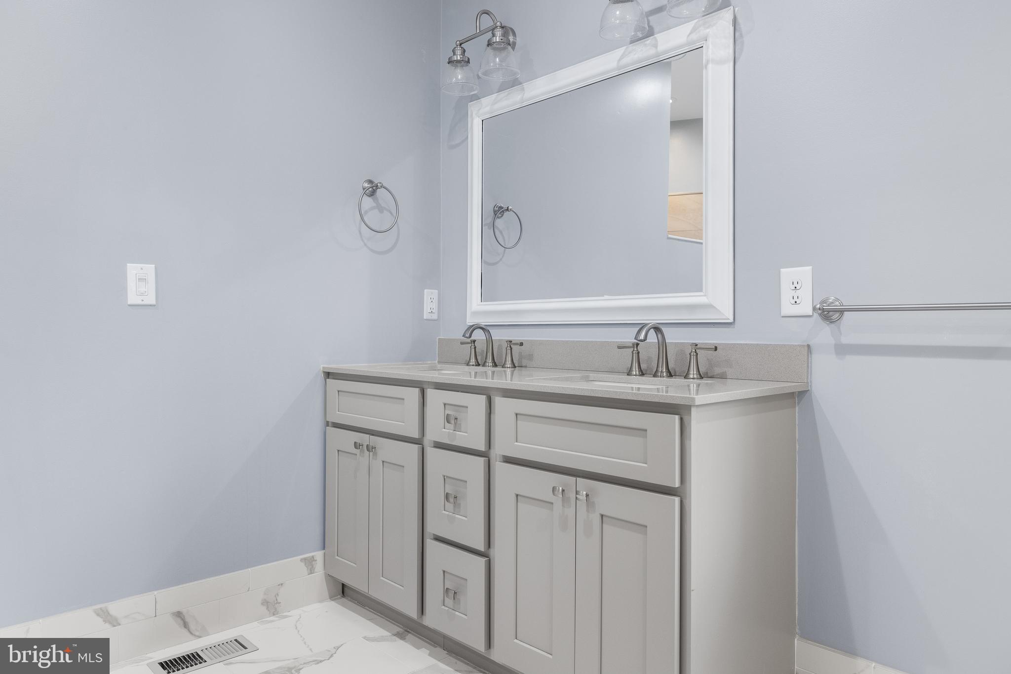 BLOUNTS HARBOUR - Residential