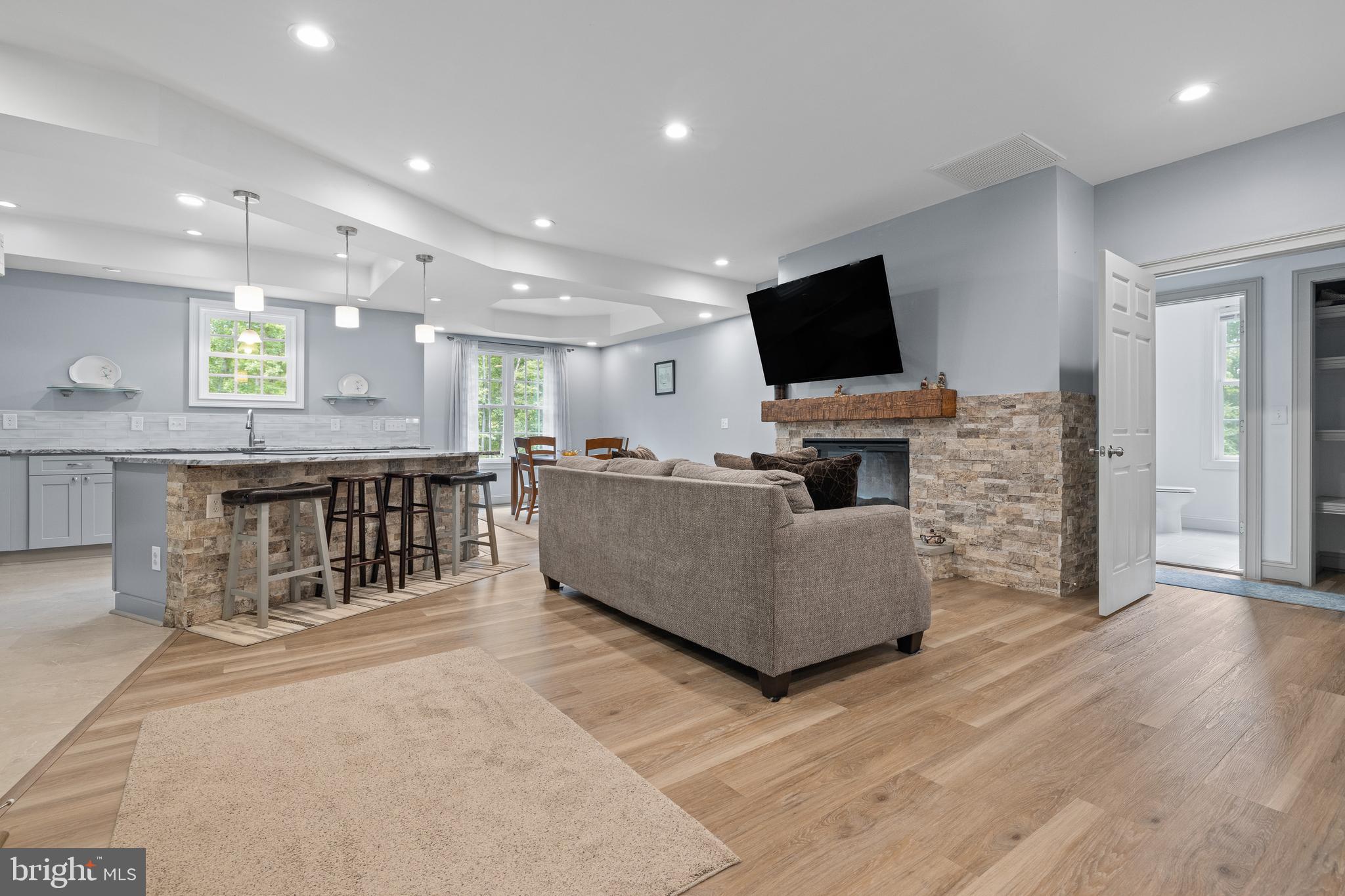 BLOUNTS HARBOUR - Residential