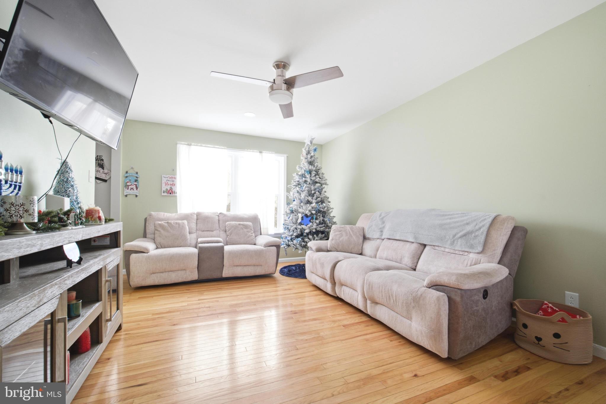 GREEN HILL - Residential