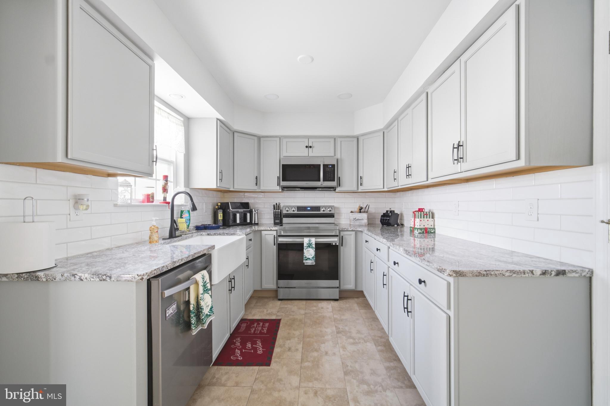 GREEN HILL - Residential