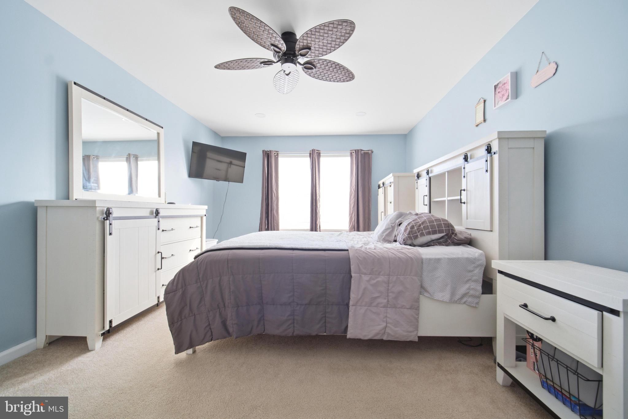 GREEN HILL - Residential