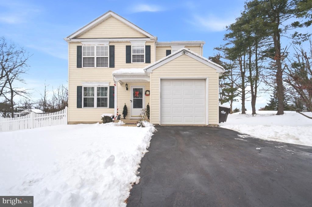 Photo of 5089 Mclean Station Road, GREEN LANE, PA 18054 (MLS # PAMC2163864)