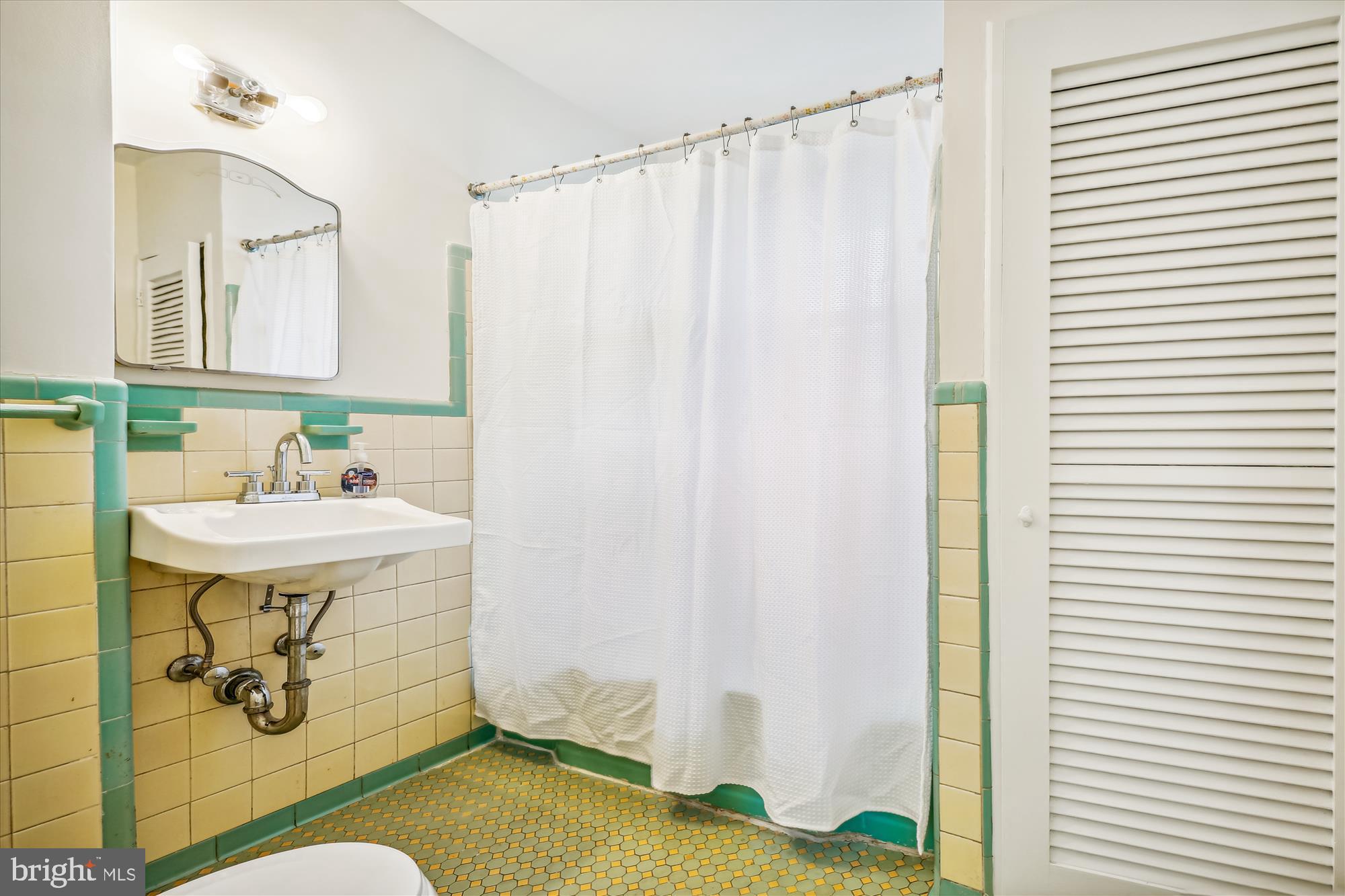 CAMERON HEIGHTS - Residential