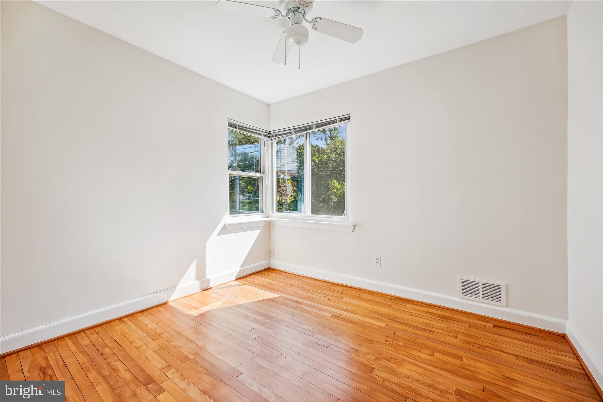 CAMERON HEIGHTS - Residential