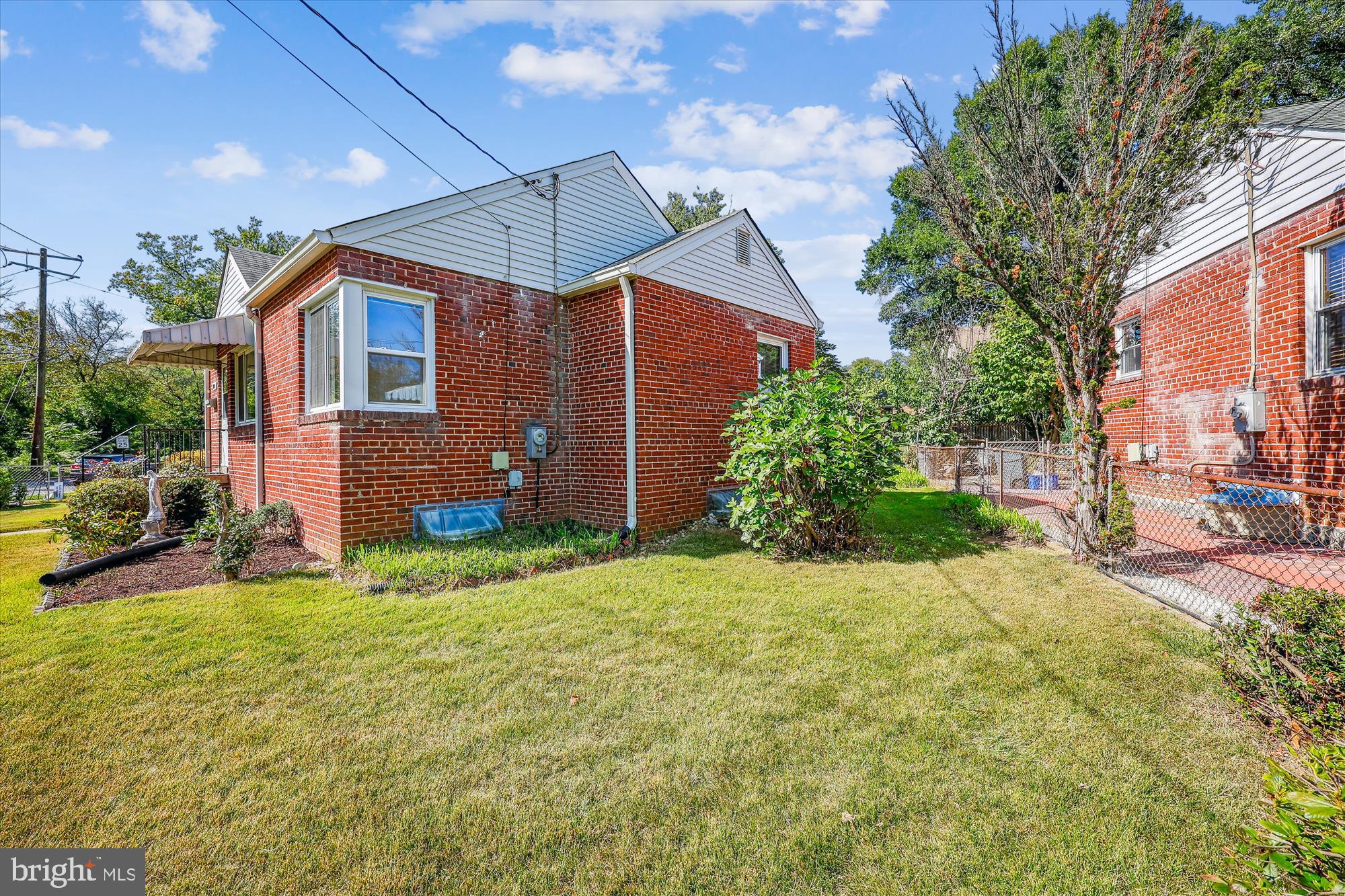 CAMERON HEIGHTS - Residential