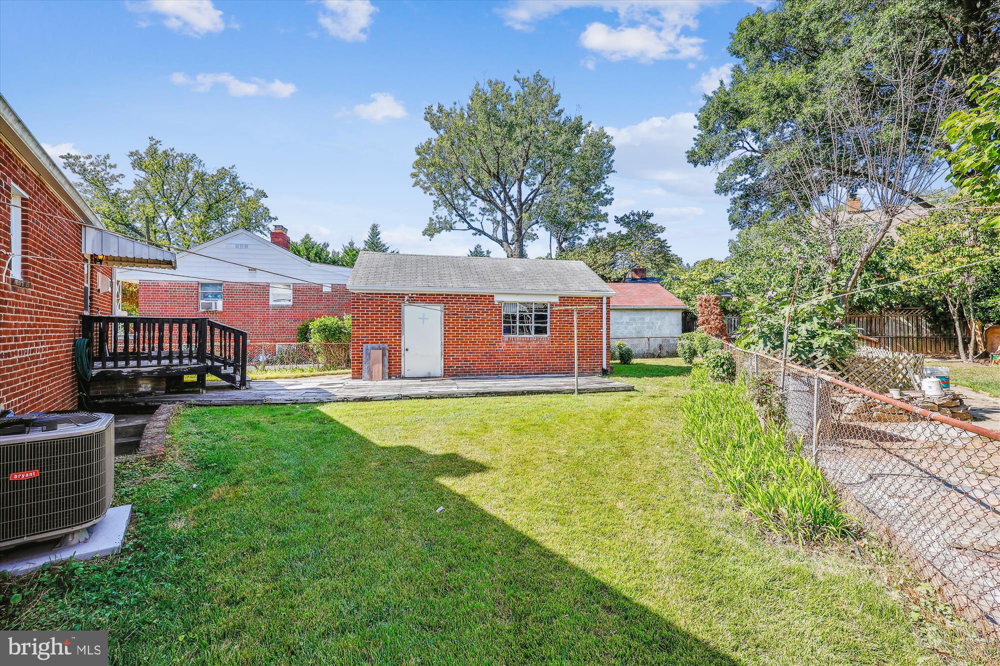 CAMERON HEIGHTS - Residential