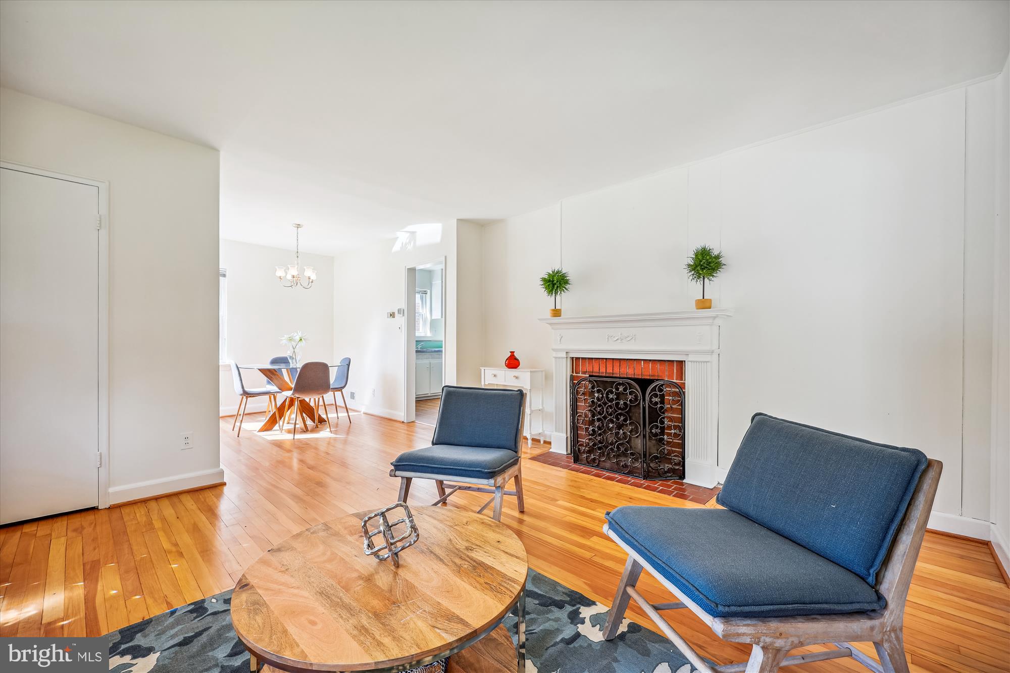 CAMERON HEIGHTS - Residential