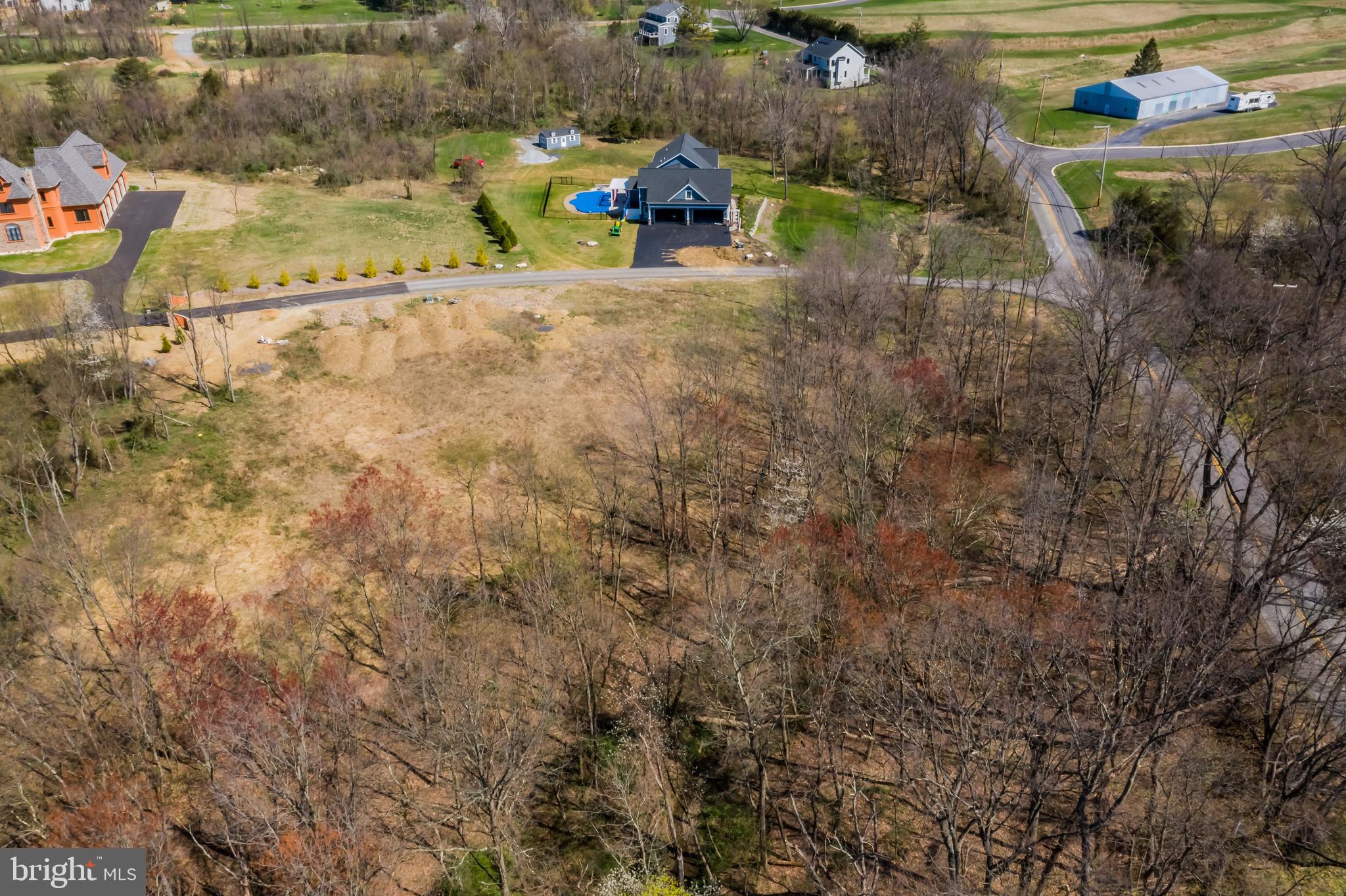 ROLLING GLEN ESTATES - Land