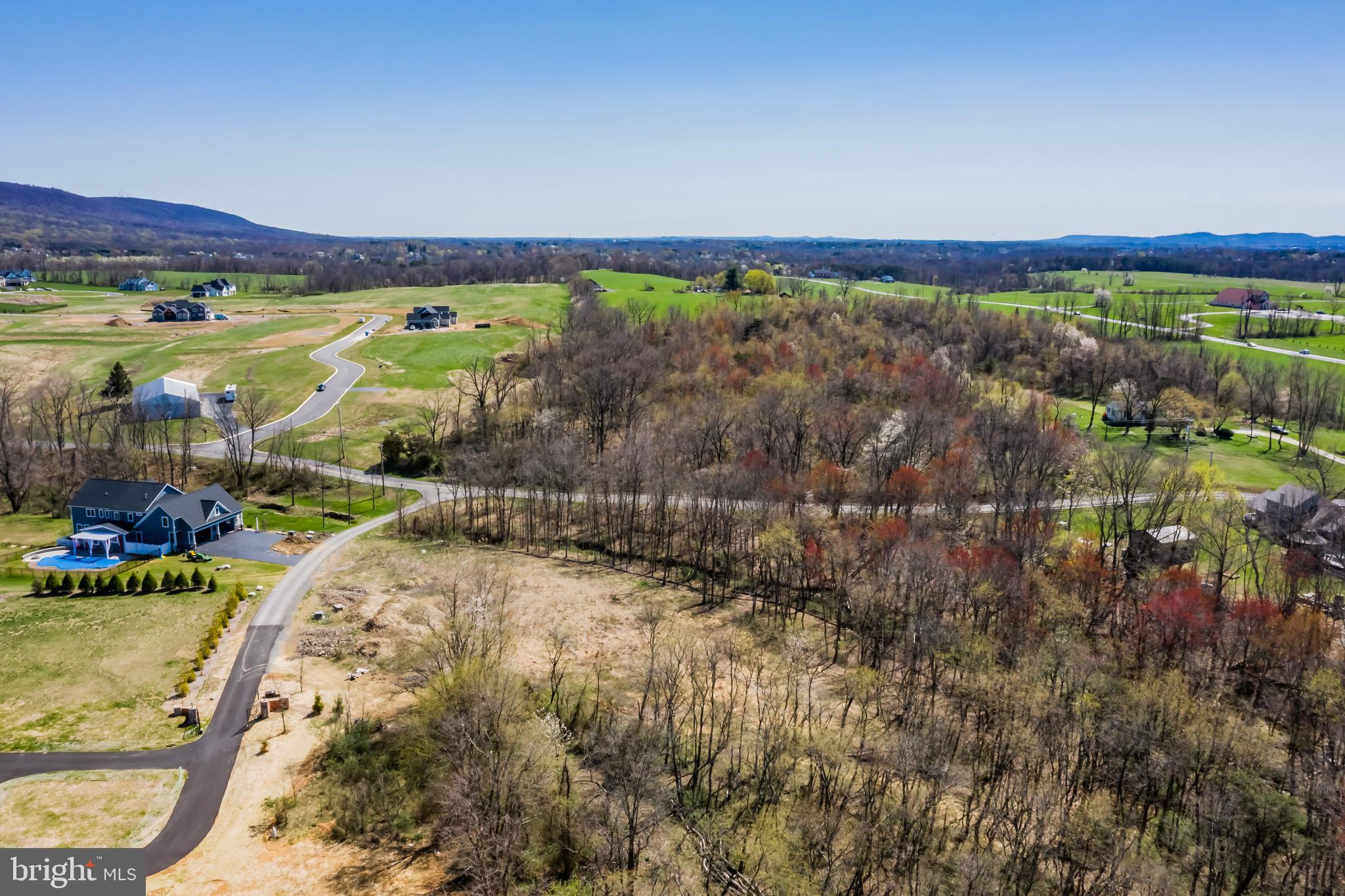 ROLLING GLEN ESTATES - Land