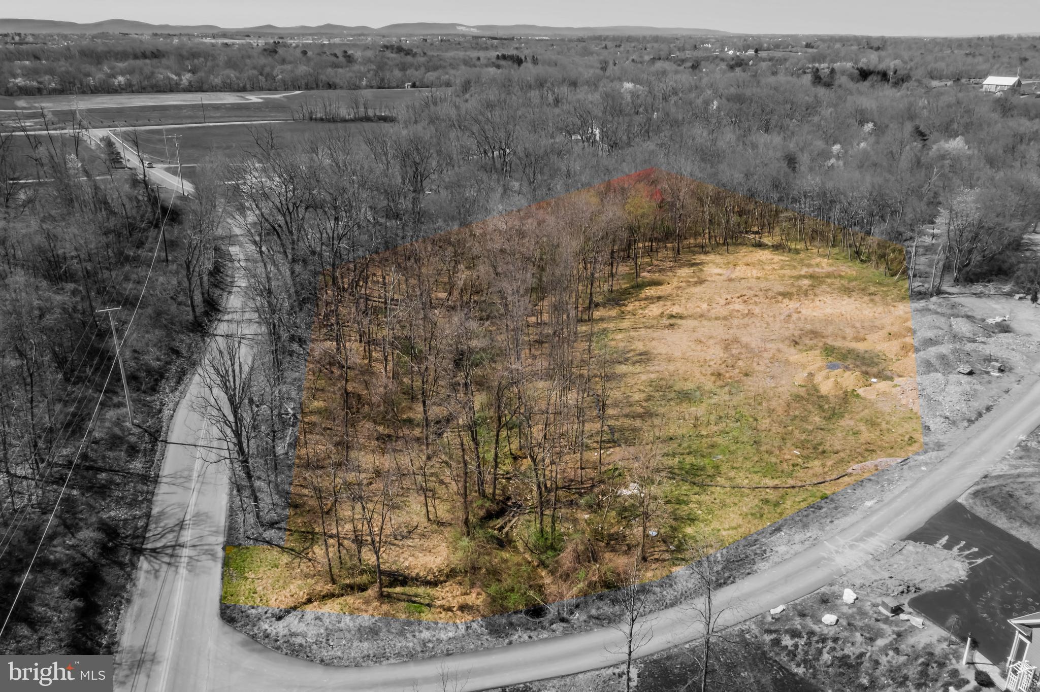 ROLLING GLEN ESTATES - Land