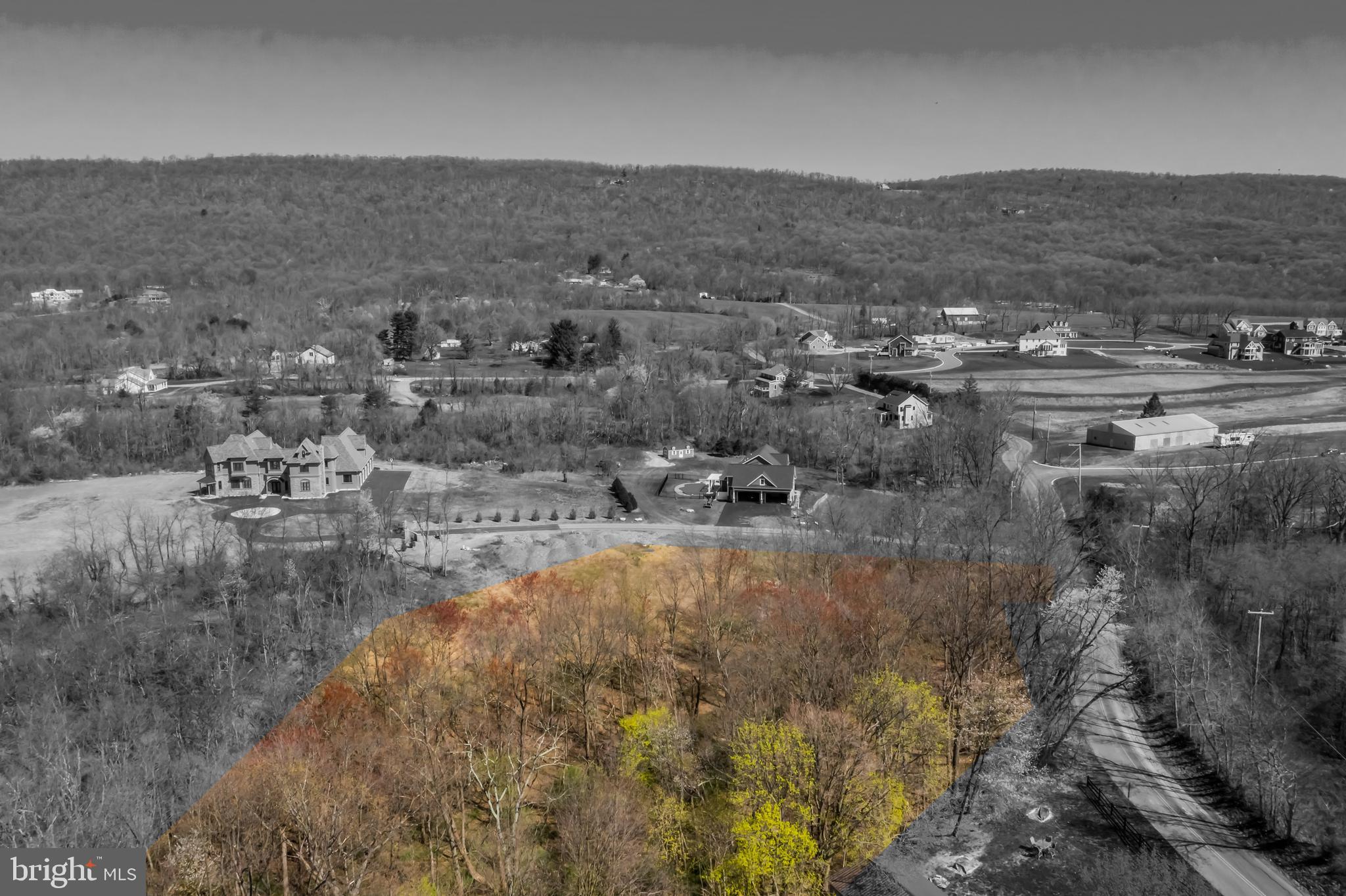 ROLLING GLEN ESTATES - Land