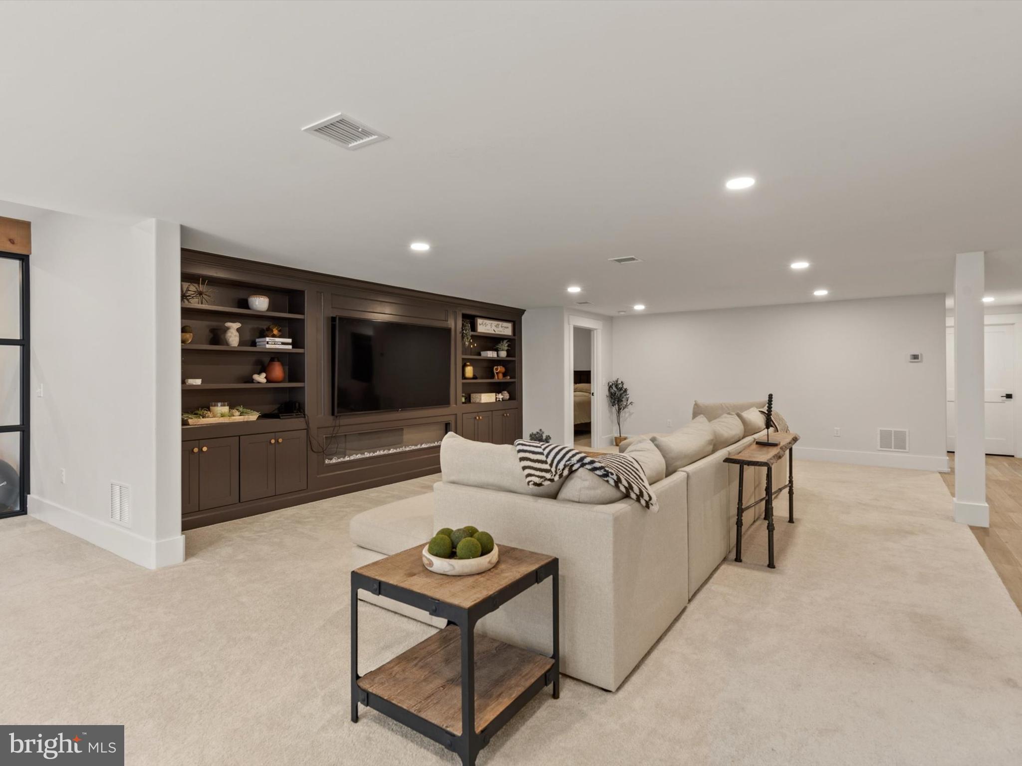 WYNDHAM HILLS - Residential