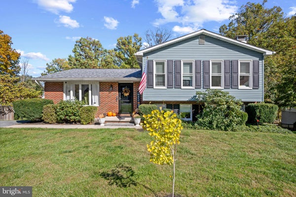 6205 GUTHRIE CT, SYKESVILLE, MD 21784 - Image bec68911bd3aeb6d0e99f14337434b3a/1768025202
